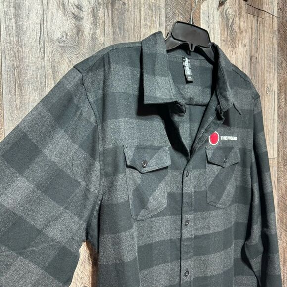 Independent Trading Co.- Black/Gray Checkered Button Down Phoenix Flannel- 2XL - Picture 2 of 8